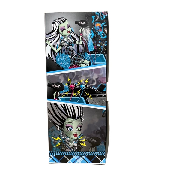 Monster High Frankie Stein Vanity Playset 2012 Mattel #Y0404 Brand NEW! - Picture 3 of 4